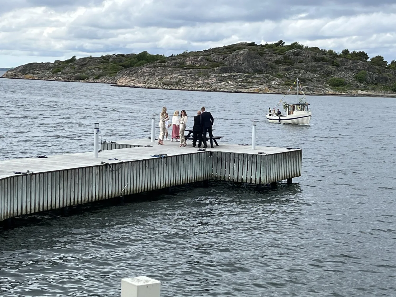 Uteservering med havsutsikt